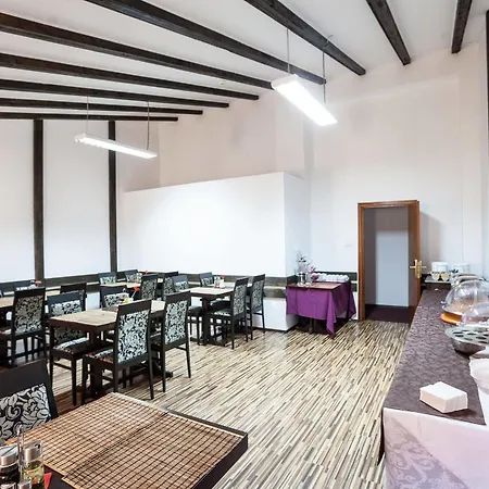 Hotel Nelisse 2*